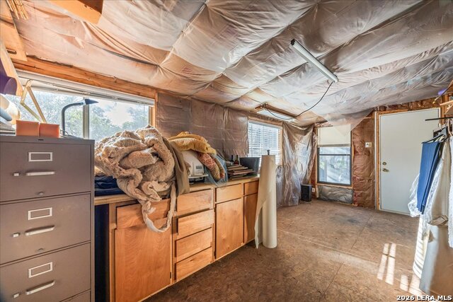 Image 24 of 36 For 2748 Lakeshore