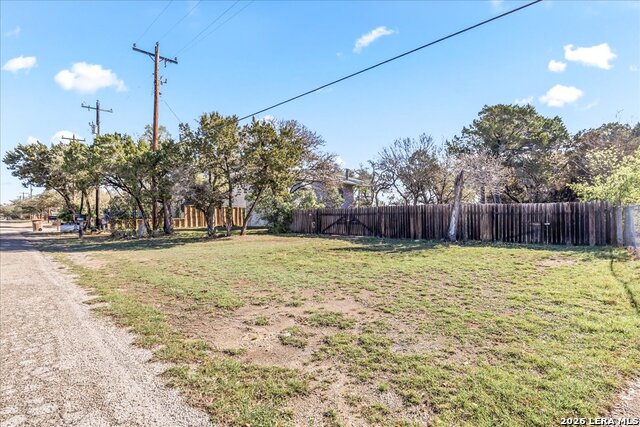 Image 3 of 36 For 2748 Lakeshore