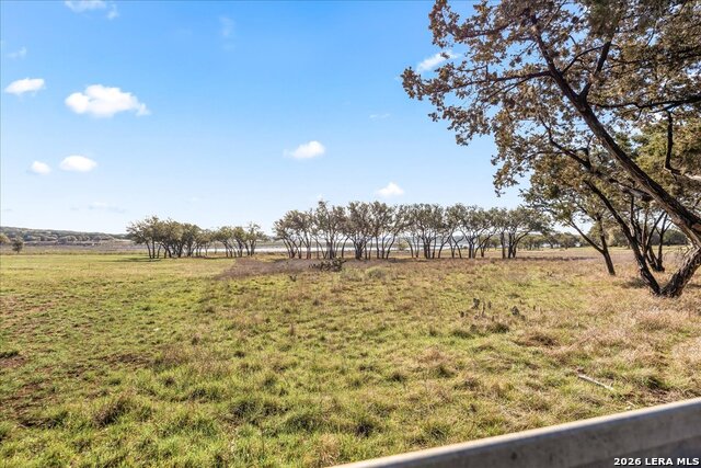 Image 31 of 36 For 2748 Lakeshore