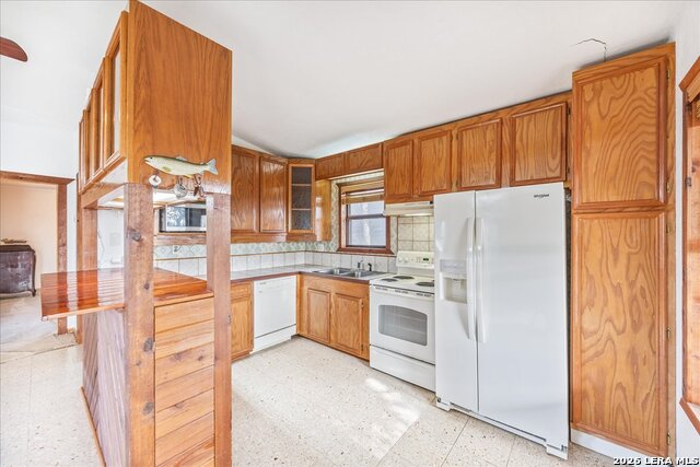 Image 8 of 36 For 2748 Lakeshore