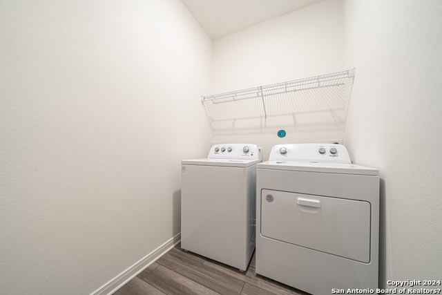 Image 2 of 27 For 7518 Boa Hollow