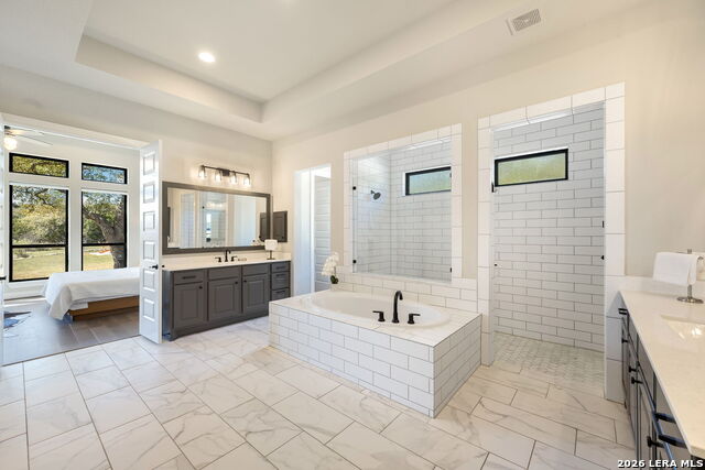 Image 21 of 48 For 1647 Bussola