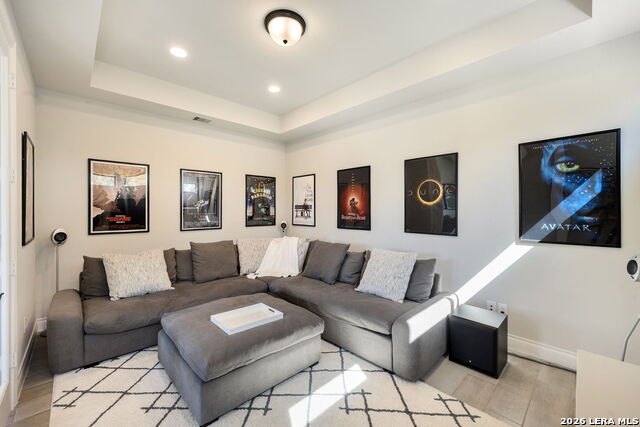 Image 24 of 48 For 1647 Bussola