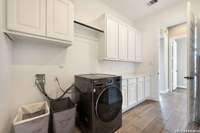 Image 33 of 48 For 1647 Bussola