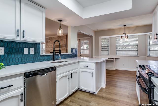 Image 10 of 38 For 2910 Bee Cave