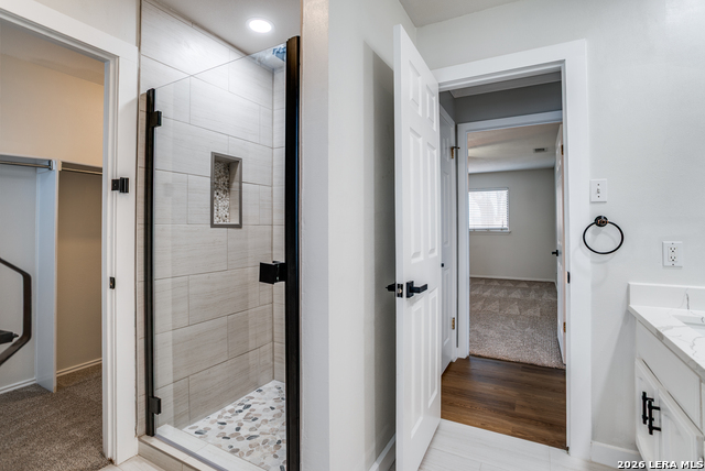 Image 22 of 38 For 2910 Bee Cave