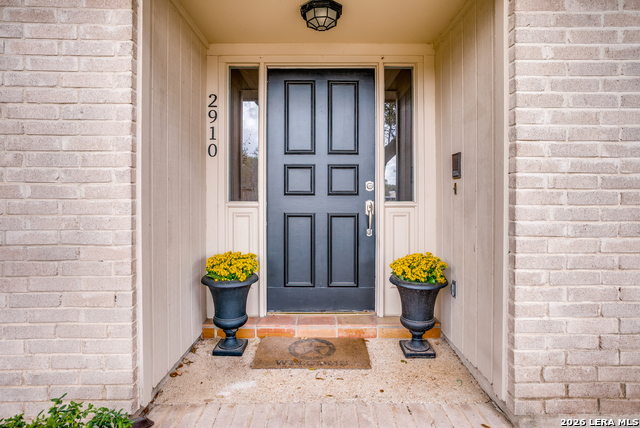 Image 3 of 38 For 2910 Bee Cave