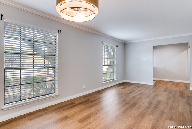 Image 4 of 38 For 2910 Bee Cave