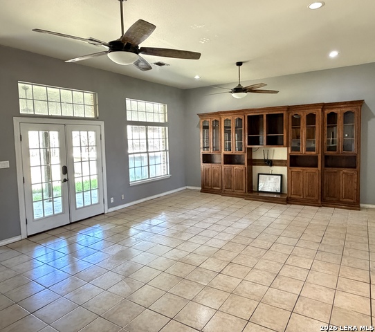 Image 18 of 59 For 10565 Briggs