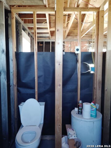 Image 8 of 12 For 2074 County Road 306