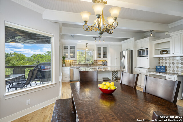 Image 26 of 68 For 361 Riviera Dr.