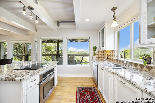 Image 30 of 68 For 361 Riviera Dr.