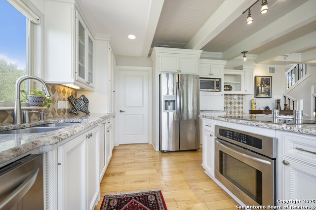 Image 31 of 68 For 361 Riviera Dr.