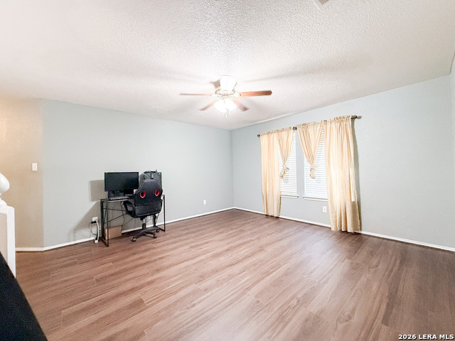 Image 22 of 46 For 718 Barrow Peak