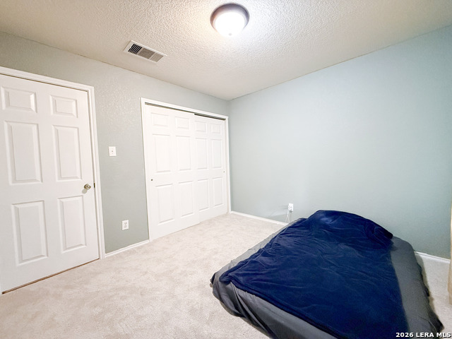 Image 33 of 46 For 718 Barrow Peak