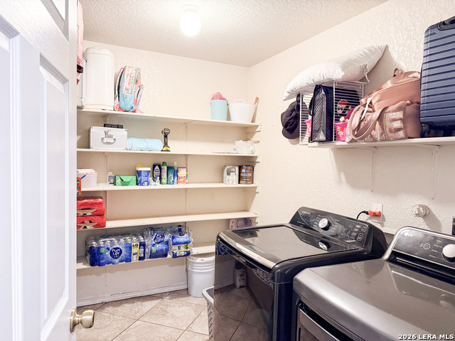 Image 39 of 46 For 718 Barrow Peak