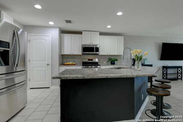 Image 10 of 27 For 9019 Mustang Pass