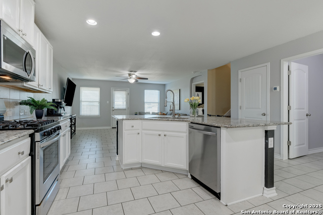 Image 11 of 27 For 9019 Mustang Pass