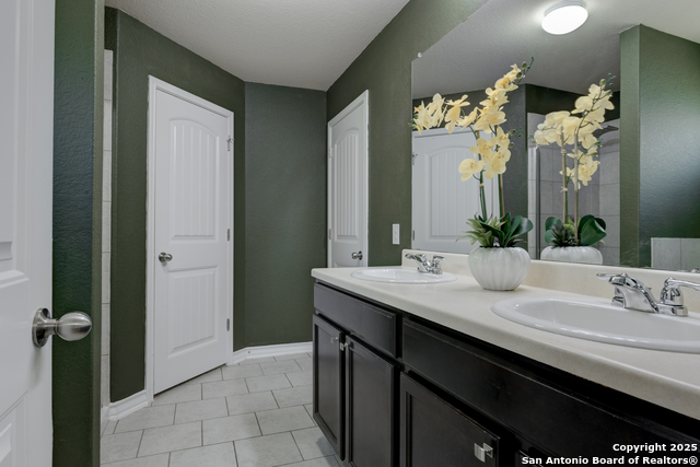 Image 14 of 27 For 9019 Mustang Pass