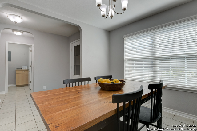 Image 4 of 27 For 9019 Mustang Pass