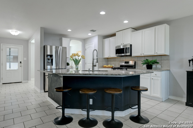 Image 9 of 27 For 9019 Mustang Pass