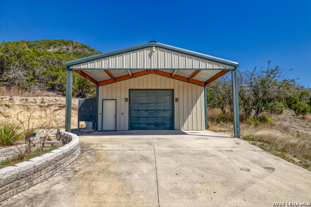 Image 12 of 51 For 190 Fm 2748  