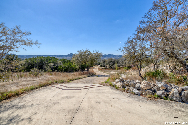 Image 13 of 51 For 190 Fm 2748  