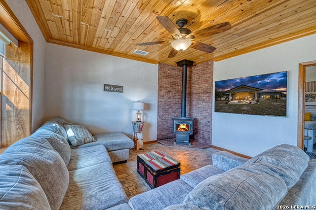 Image 19 of 51 For 190 Fm 2748  