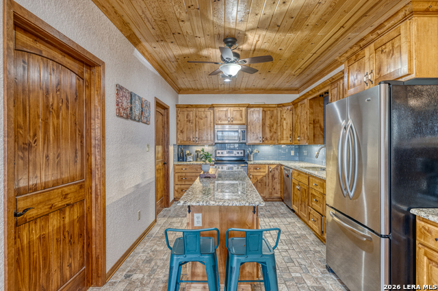 Image 24 of 51 For 190 Fm 2748  