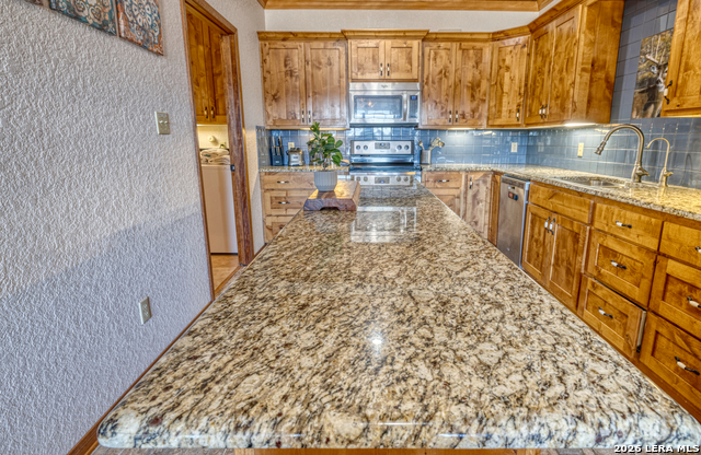 Image 25 of 51 For 190 Fm 2748  