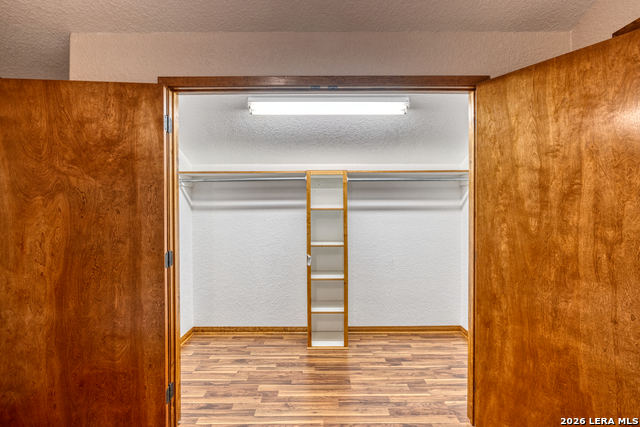 Image 38 of 51 For 190 Fm 2748  