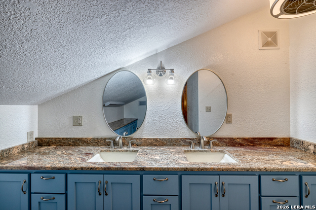 Image 41 of 51 For 190 Fm 2748  