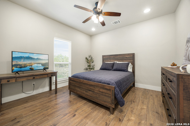 Image 22 of 50 For 148 Restless Wind