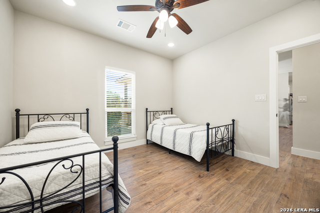 Image 27 of 50 For 148 Restless Wind