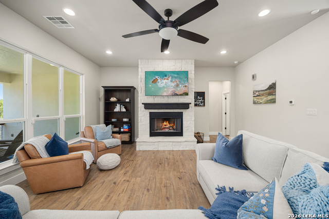 Image 8 of 50 For 148 Restless Wind