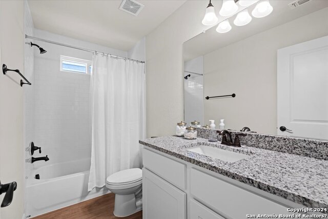 Image 17 of 28 For 13710 Enzo Gate  102