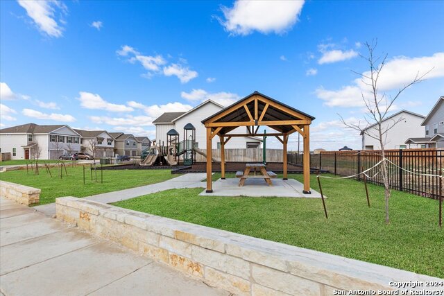 Image 23 of 28 For 13710 Enzo Gate  102