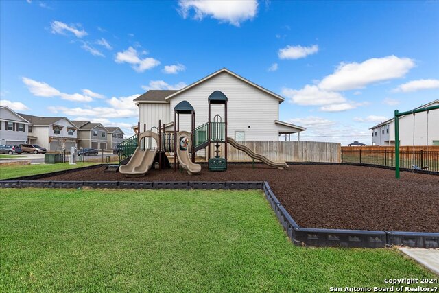 Image 24 of 28 For 13710 Enzo Gate  102