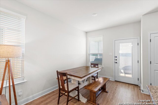 Image 8 of 28 For 13710 Enzo Gate  102