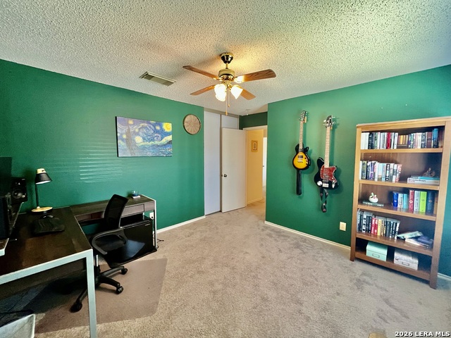 Image 28 of 33 For 3043 Solitaire Hill