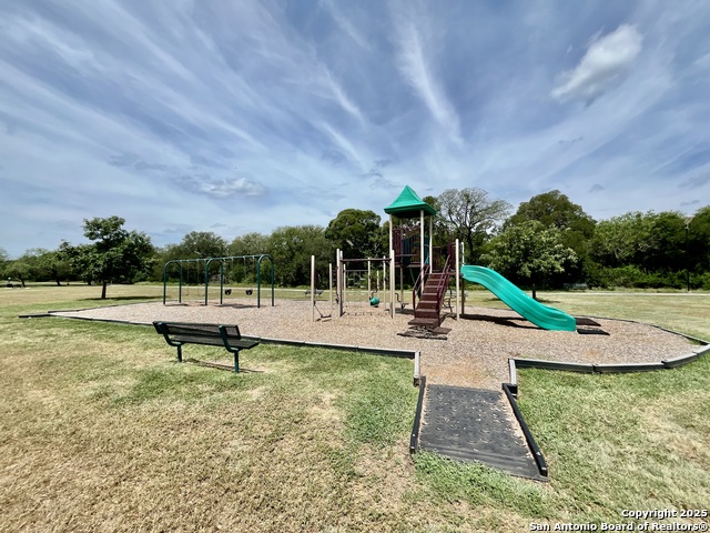 Image 32 of 33 For 3043 Solitaire Hill