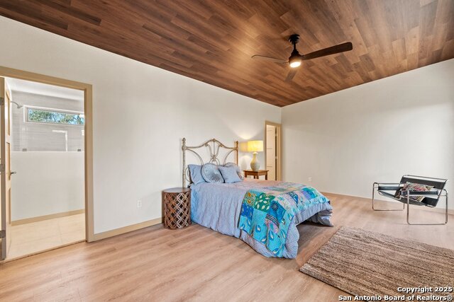 Image 12 of 21 For 301 Vip  