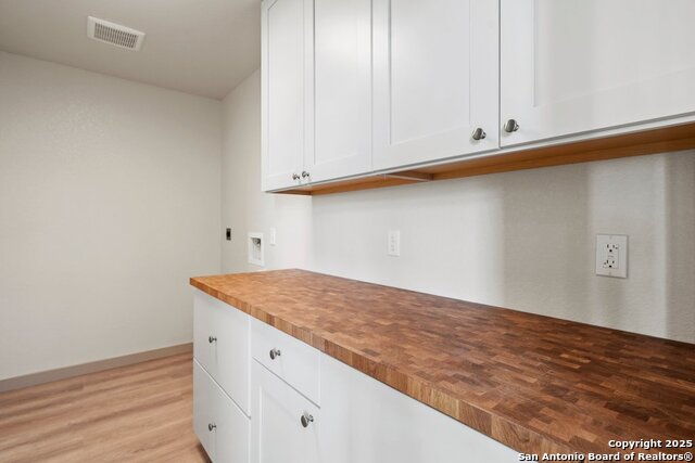 Image 14 of 21 For 301 Vip  