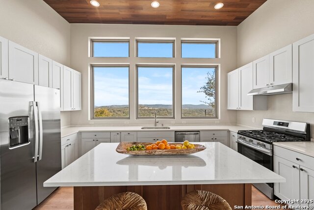 Image 3 of 21 For 301 Vip  