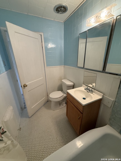 Image 11 of 31 For 327 Lyric  