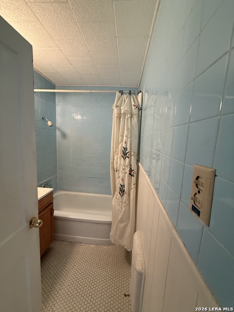 Image 12 of 31 For 327 Lyric  