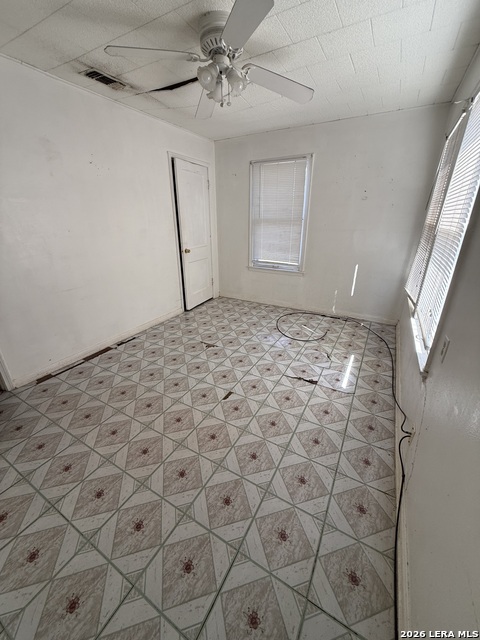 Image 15 of 31 For 327 Lyric  