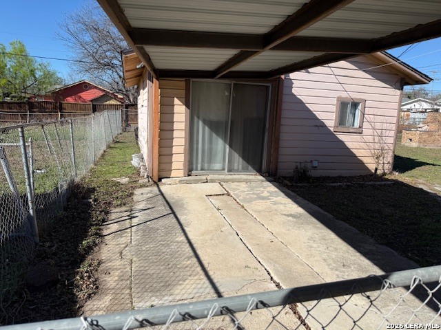 Image 21 of 31 For 327 Lyric  