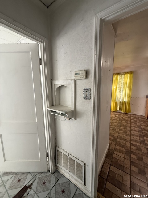 Image 23 of 31 For 327 Lyric  