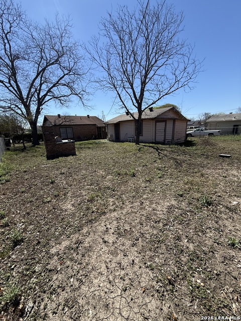 Image 24 of 31 For 327 Lyric  